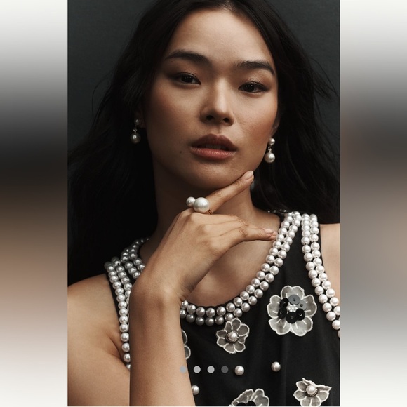 Anthropologie NWMaeve 3D Flower Pearl Top size S. - Picture 4 of 16